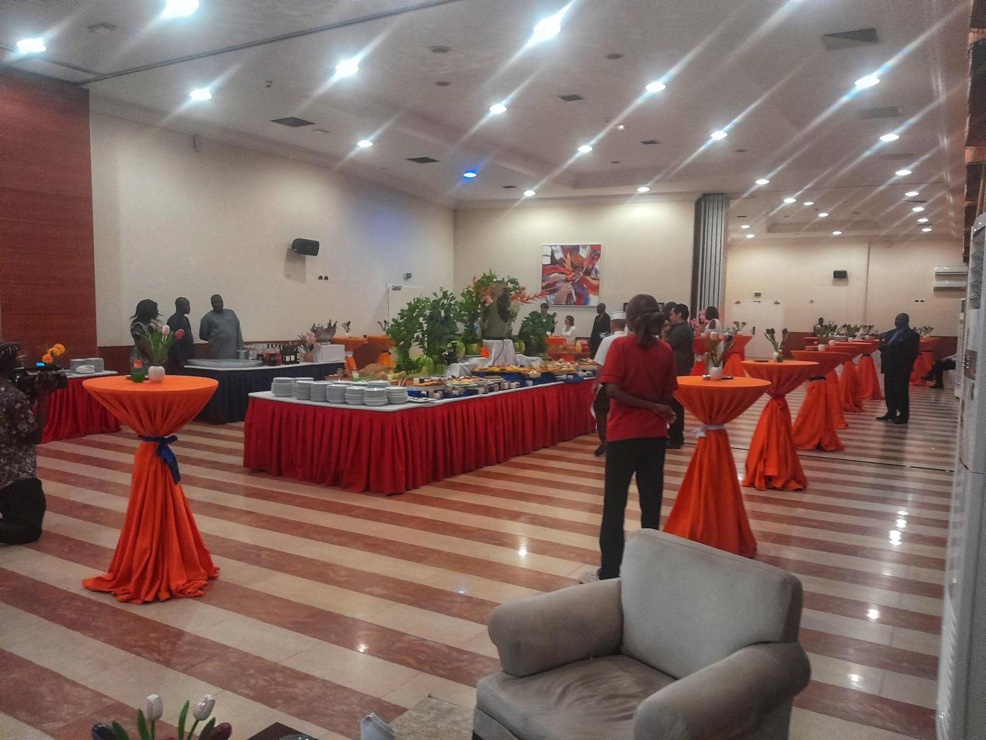 L'Amitie Hotel NʼDjamena Dış mekan fotoğraf