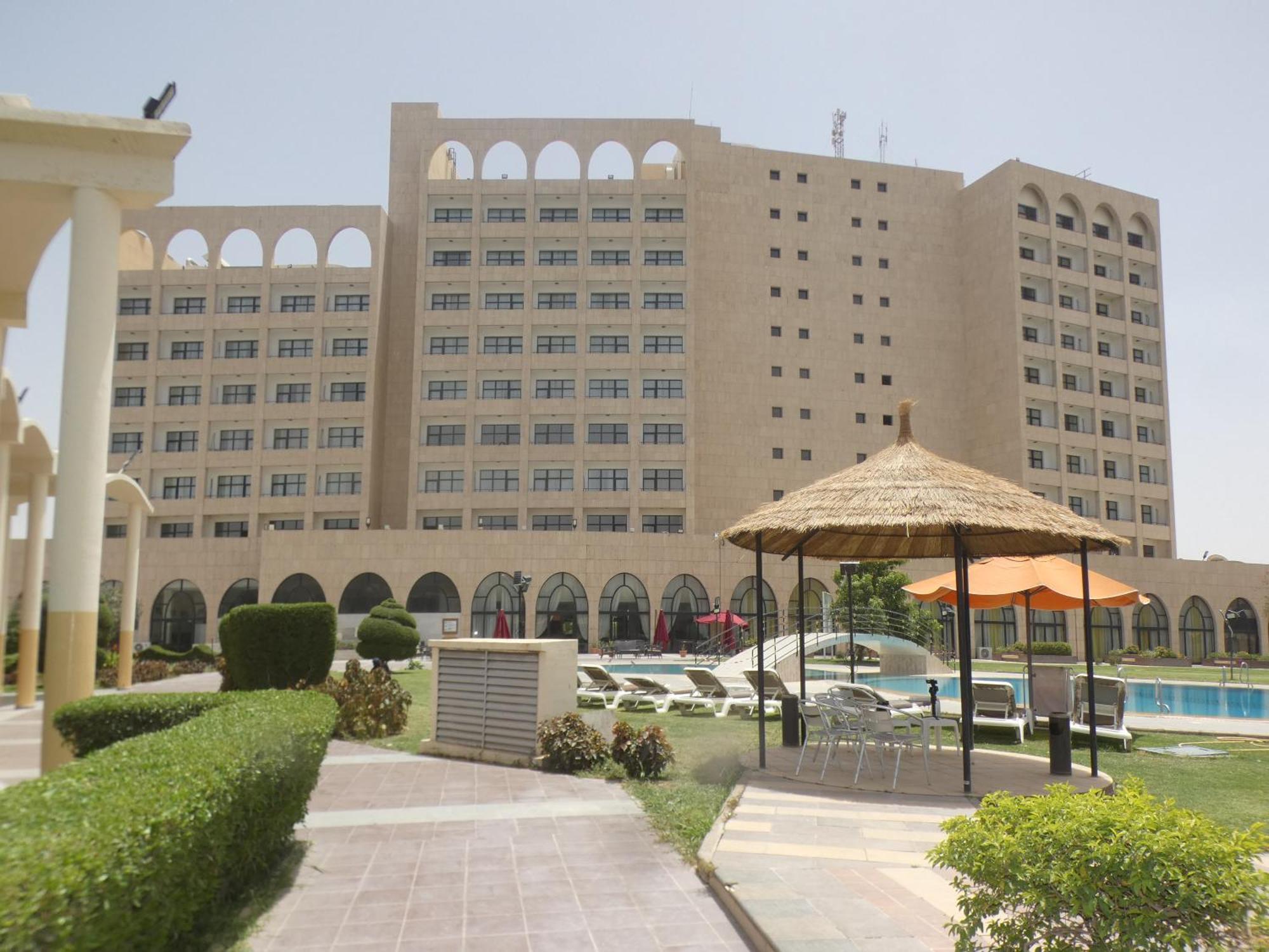 L'Amitie Hotel NʼDjamena Dış mekan fotoğraf